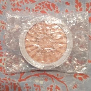 Brand New Ofra x Talia Mar Highlighter Soho